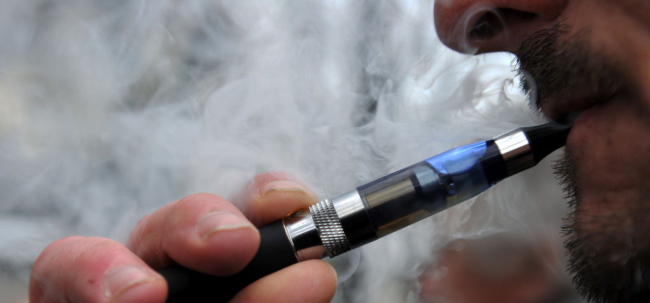 Kinder Und Jugendliche Werden Durch Werbung Zu E Zigarette Und Shisha Verfuhrt